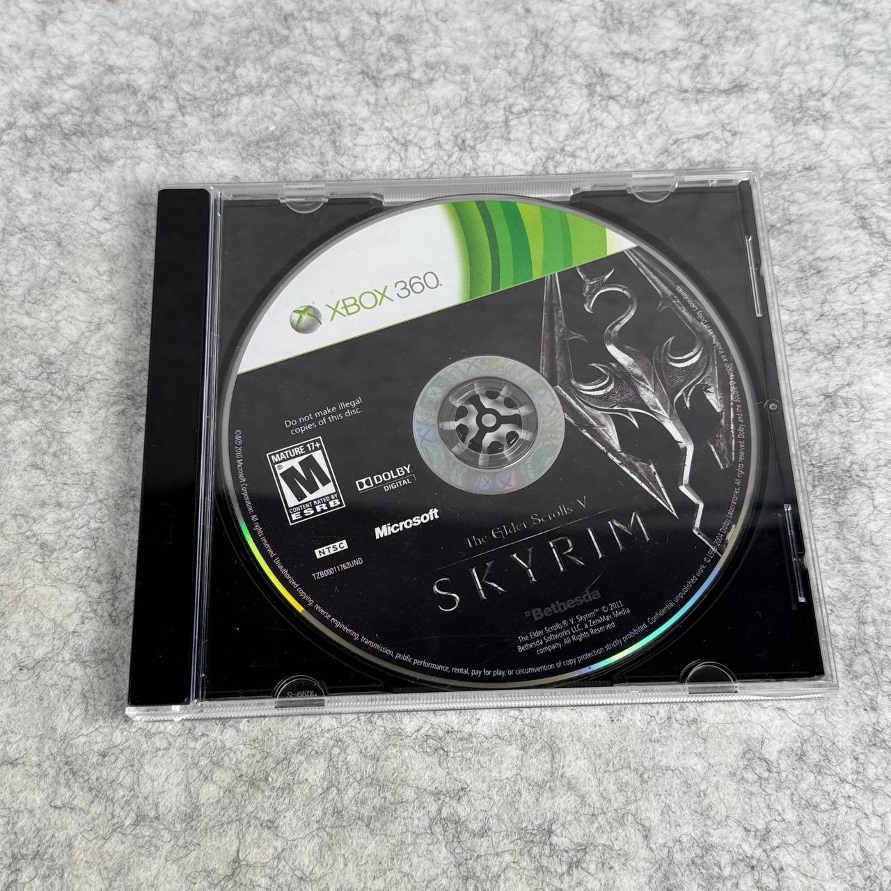 The Elder Scrolls V: Skyrim Microsoft Xbox 360 *Disc Only* Rated M Mature 17+