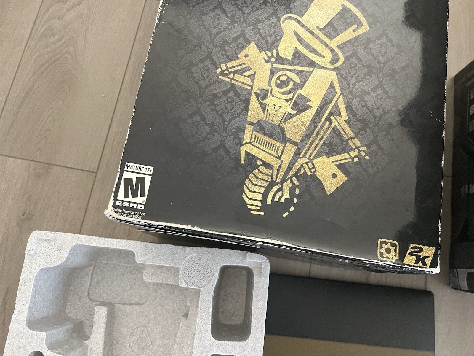 Borderlands: The Handsome Collection- Claptrap-in-a-Box. No game, no steelbook.