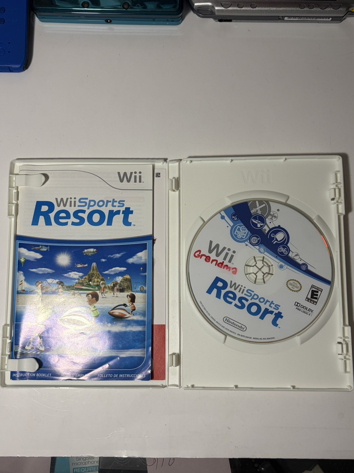 Nintendo Wii Sports Resort (2009, Nintendo) Tested & Working (Authentic w/ Club)
