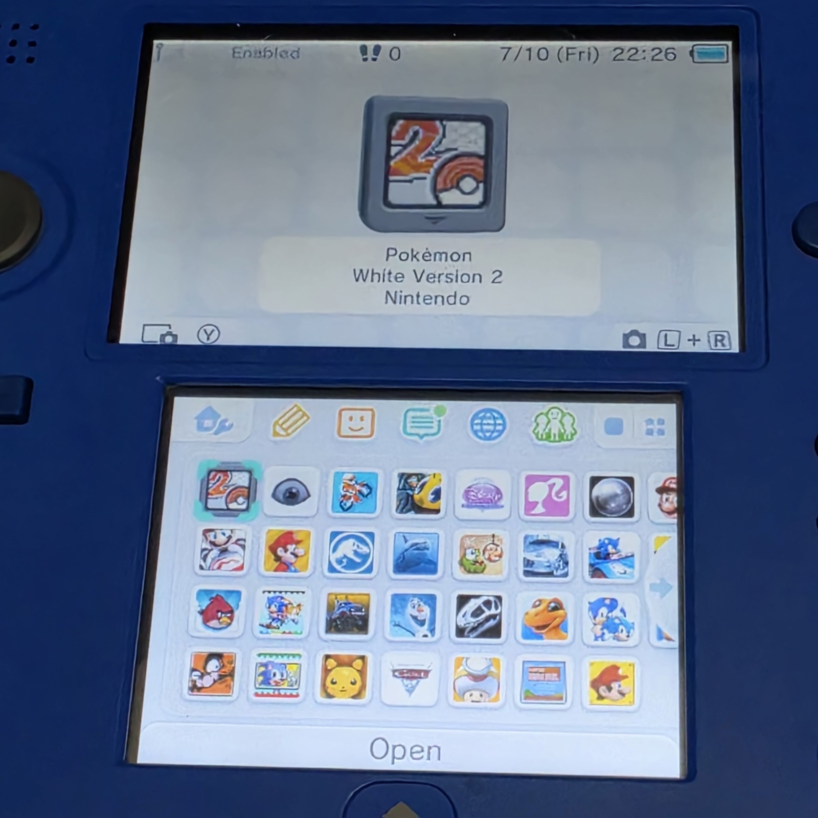 Nintendo DS Pokemon White Version 2 CIB Complete in Box Authentic Tested Working