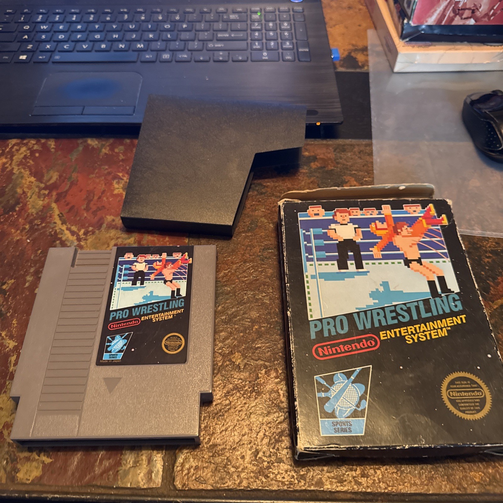 Pro Wrestling (Nintendo NES, 1987) w/ Box and ET Advertising. Rare.