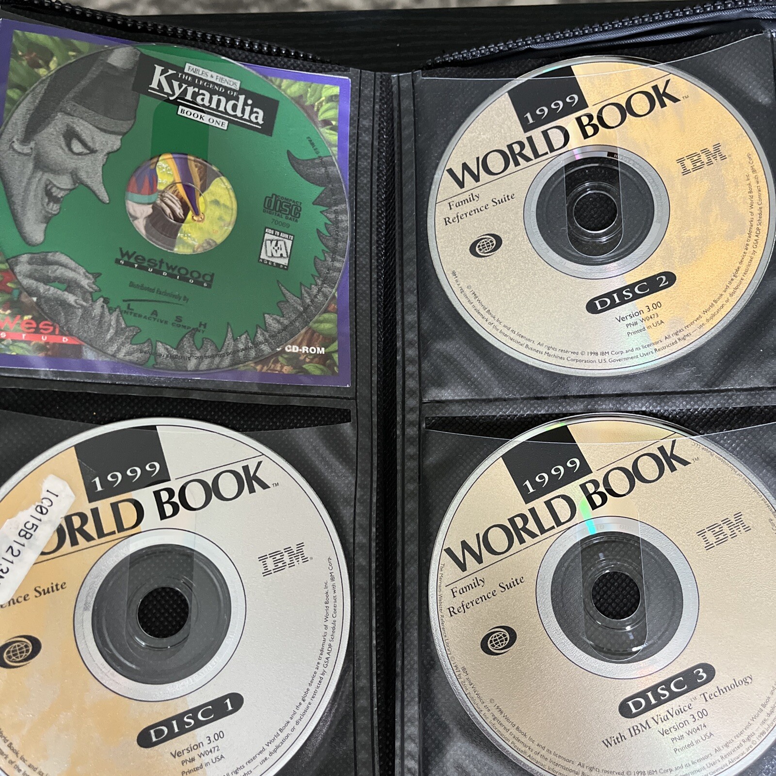 Lot of 26 Vintage PC Computer Video Game CD-ROM Flying Corps Gold Kyrandia old