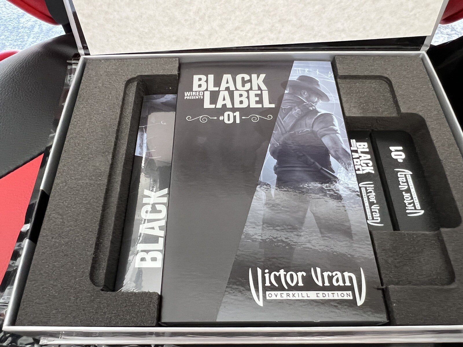 2021 Nintendo Switch Wired Presents Black Label #01 Victor Vran Overkill Edition