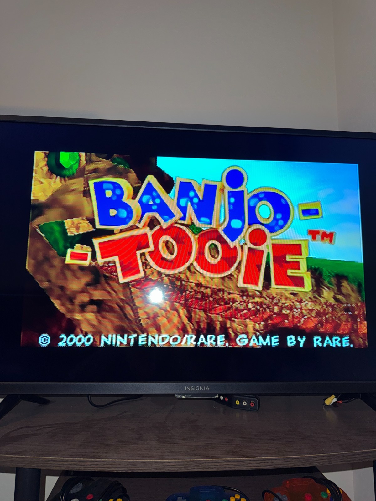 Banjo Tooie Complete in box – excellent condition with protective covers