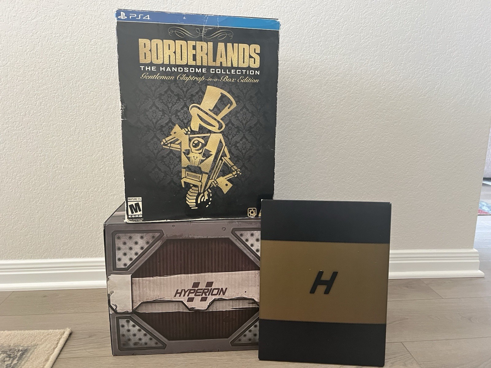 Borderlands: The Handsome Collection- Claptrap-in-a-Box. No game, no steelbook.