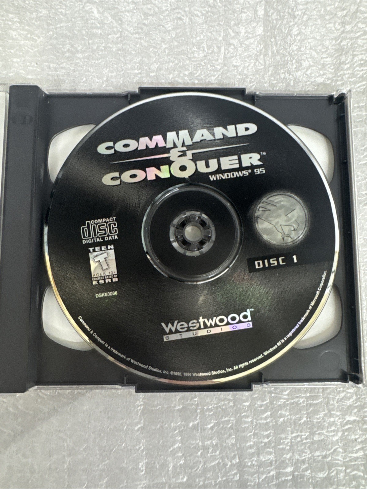 Command & Conquer PC Game 2 Disc Set Vintage 1995 1996 CD-Rom Westwood Studios