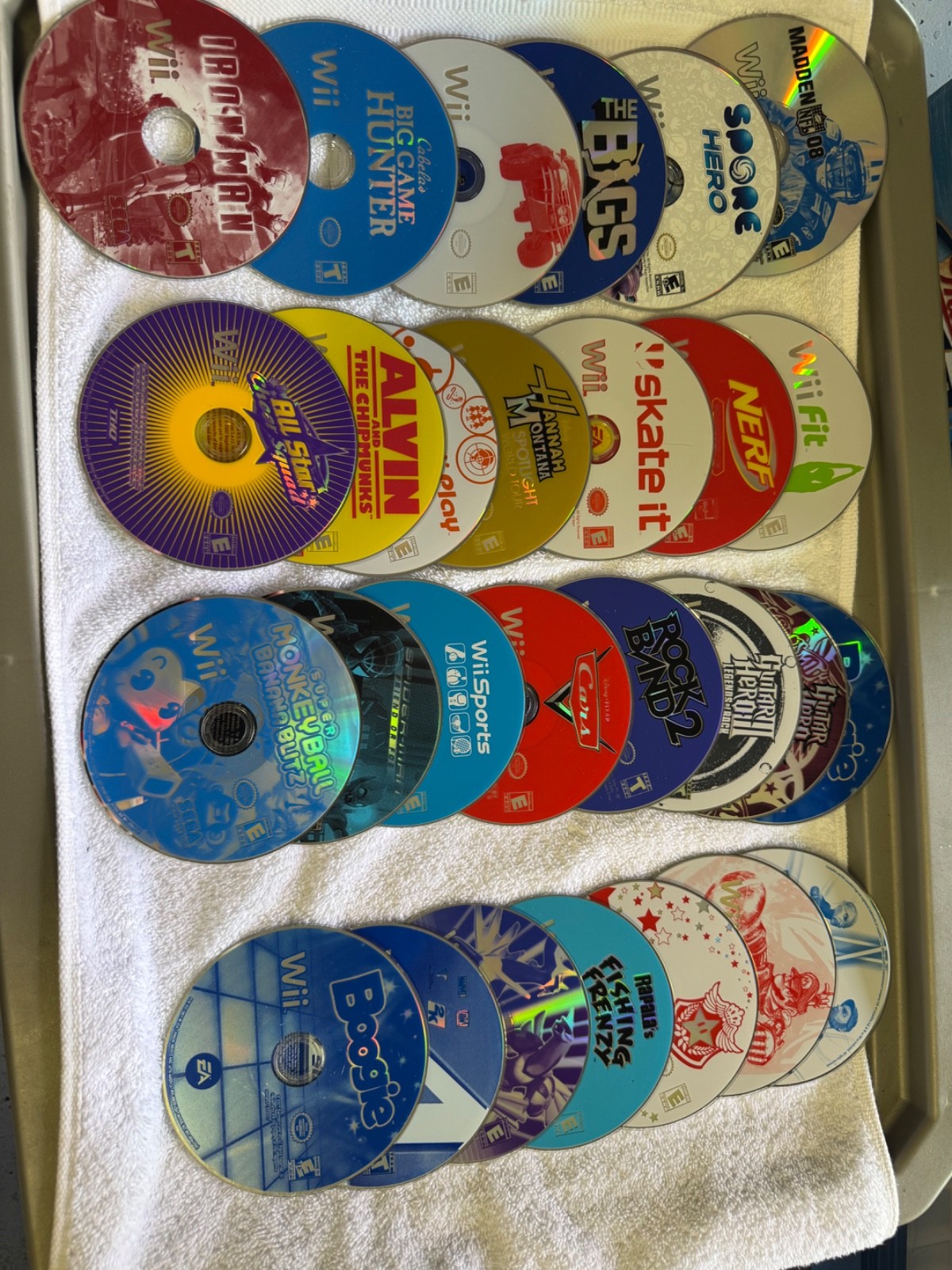 28 Wii Games Bundled offer. Very Good Condition. CD’s only.