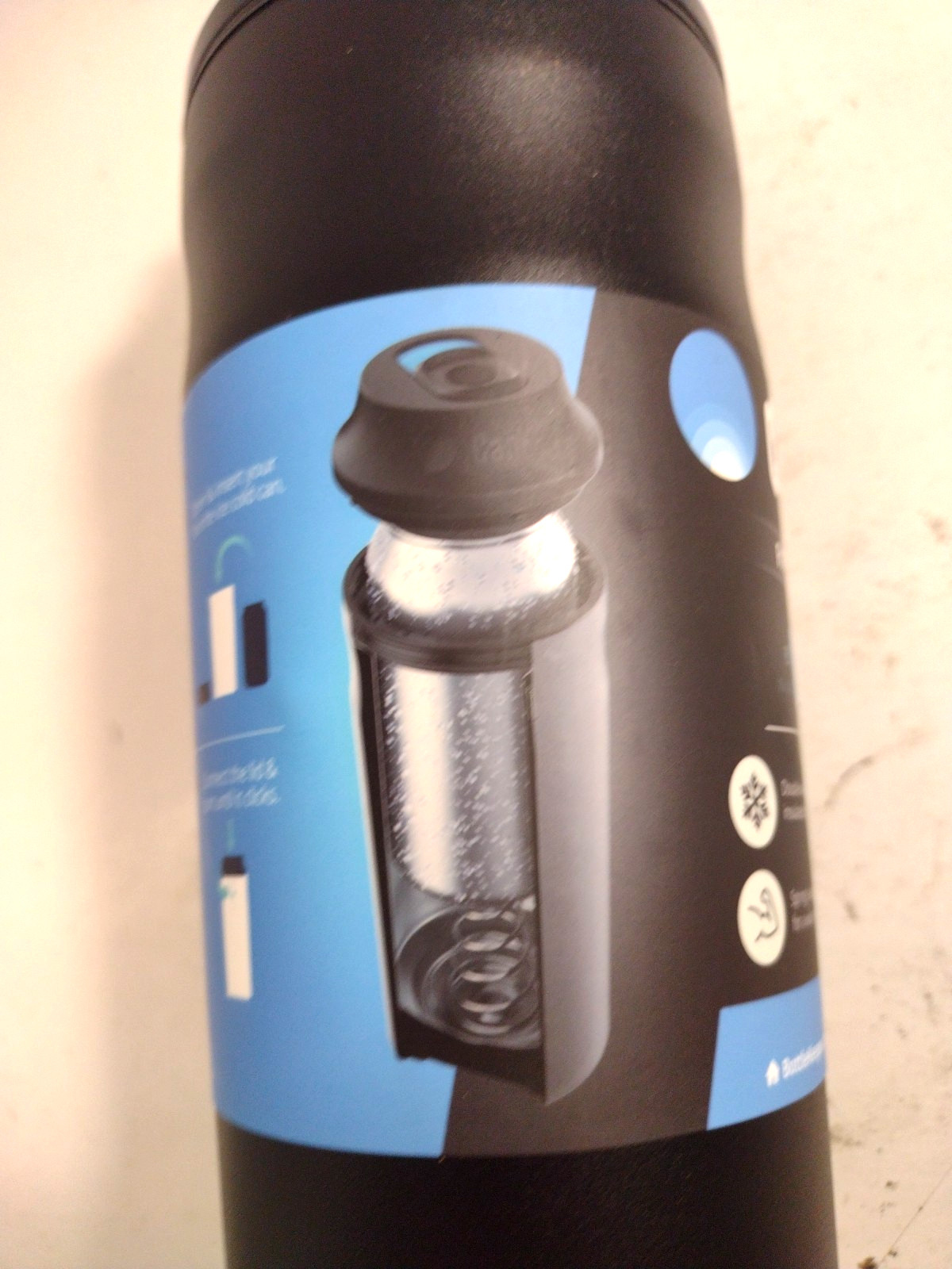CanKeeper 3-In-1 – FITS 12oz, 16oz and Slim Cans – Keep Your Can Cold For Hou…