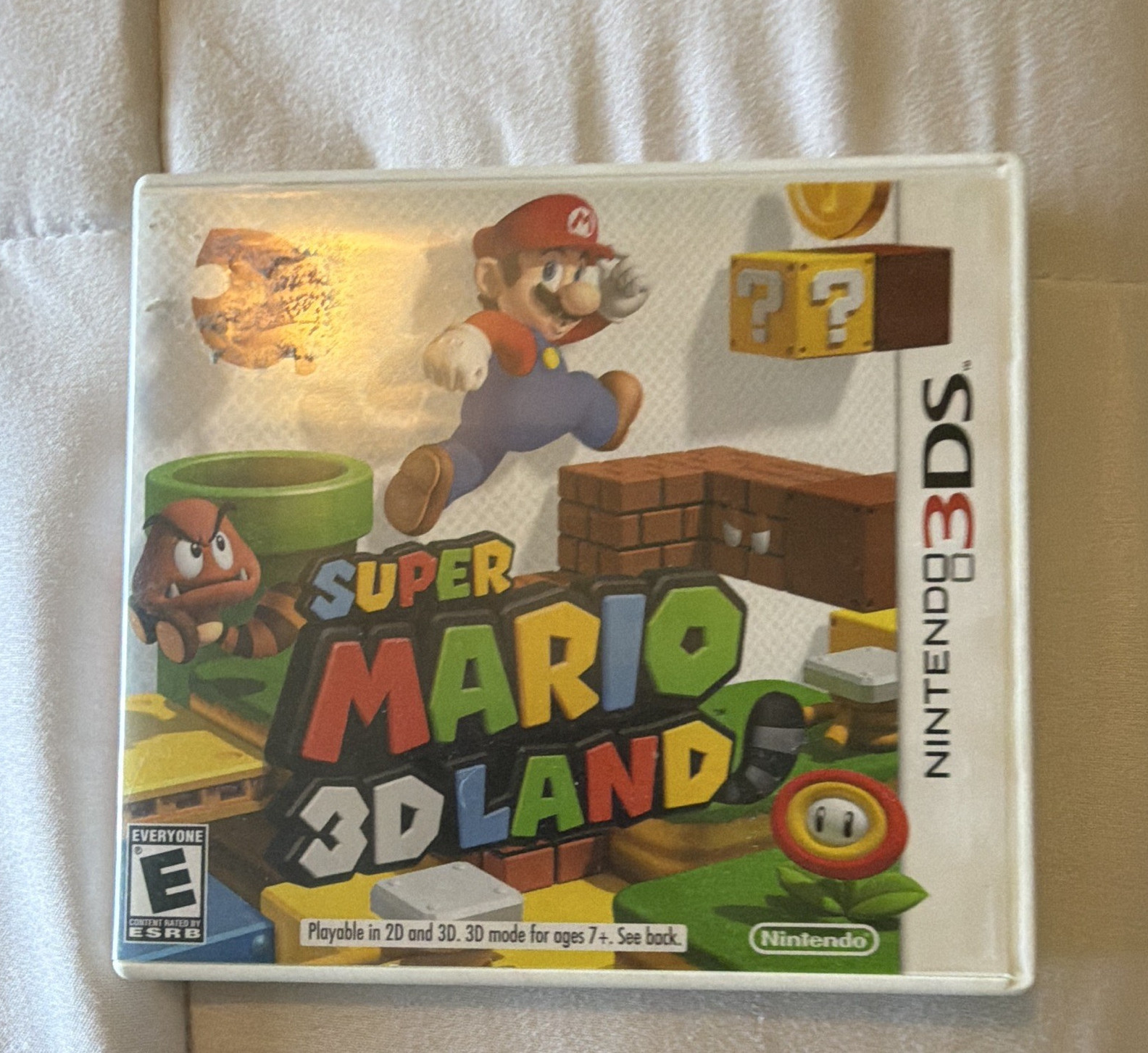 Super Mario 3D Land Nintendo 3DS w/ Case Inserts Manual NTSC-U/C 2011