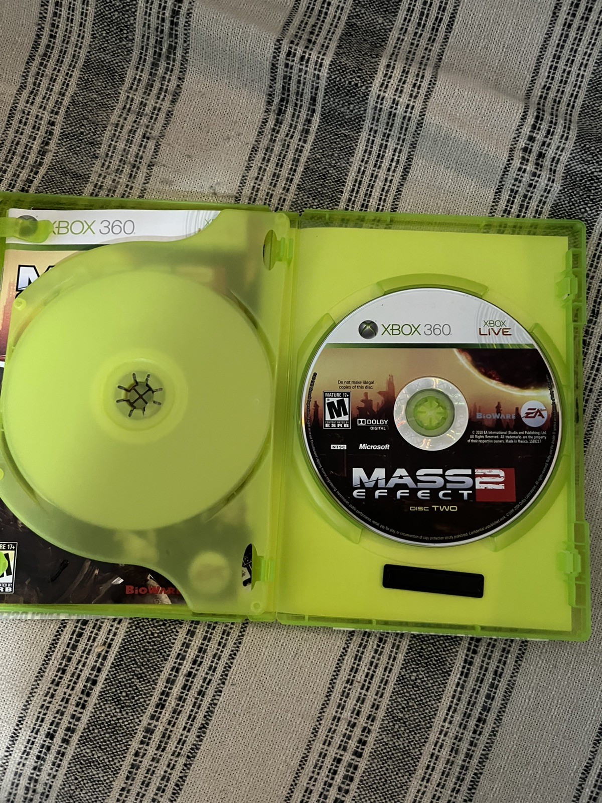 Mass Effect 2 Xbox 360 Complete CIB Tested Two Discs In Case Free Shipping