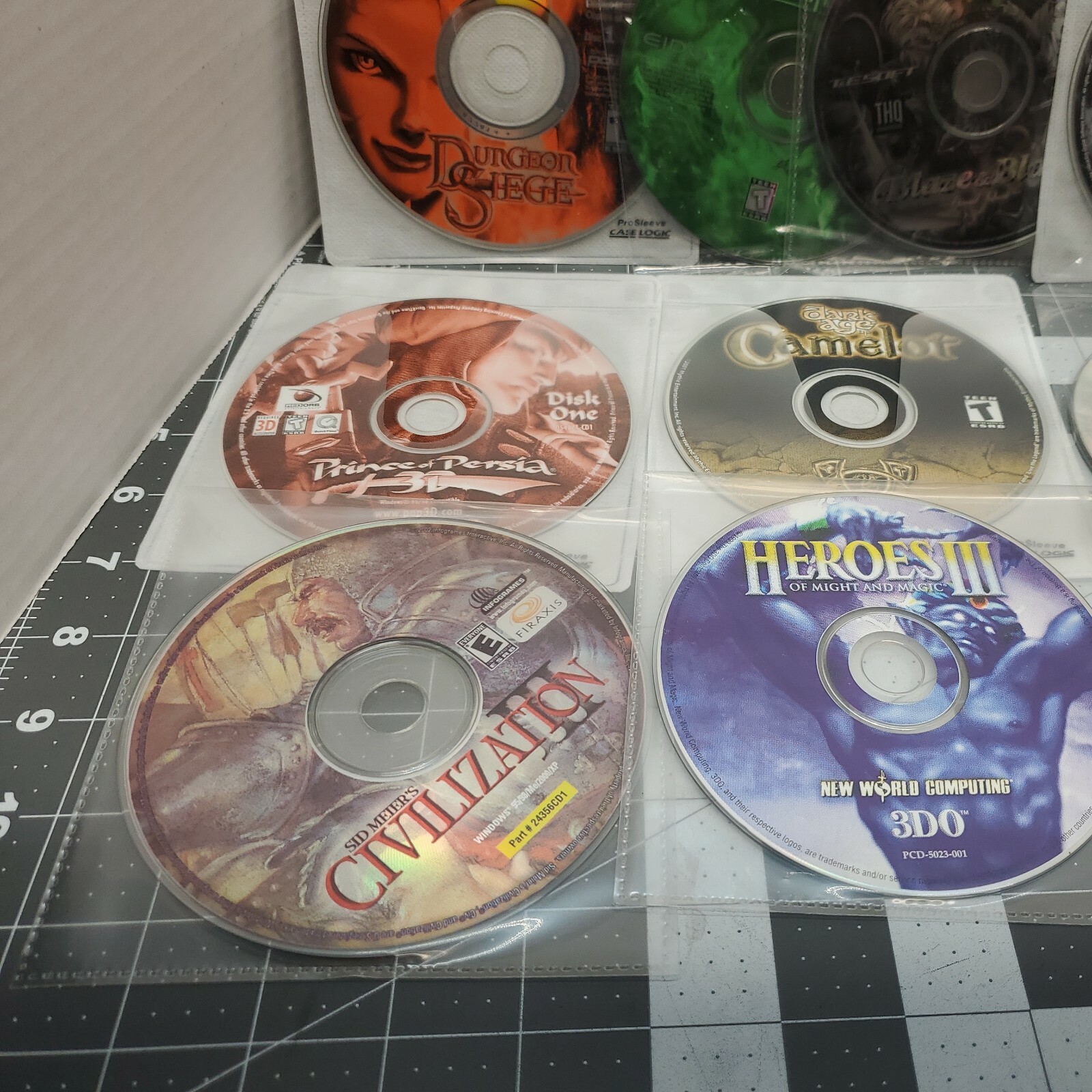 Lot #1 of 16 PC Games fallout,thief,blaze&blade,soulreaver,silver,dungeonsiege