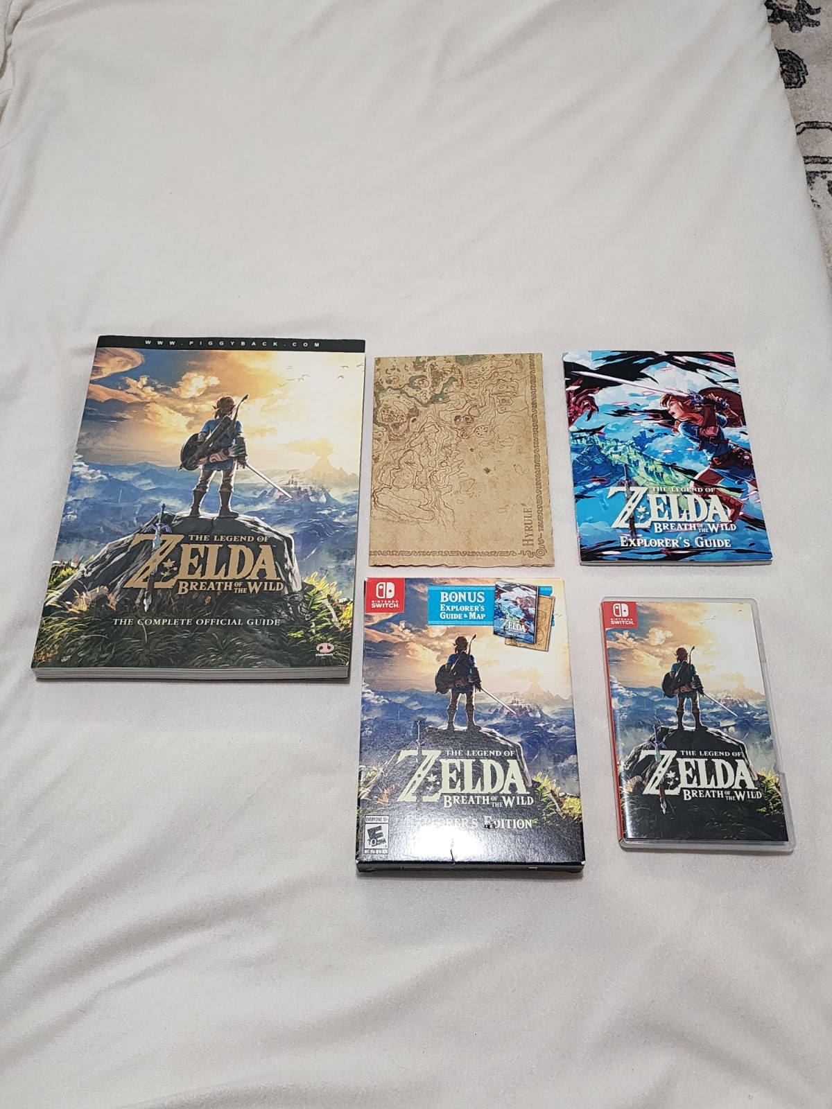The Legend of Zelda Breath of the Wild Nintendo Switch Explorer’s Guide Book