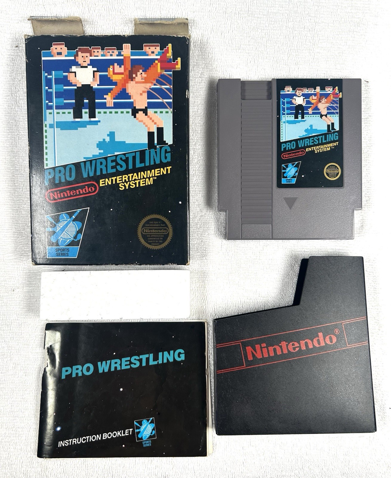 Vintage Pro Wrestling NES Black Box Nintendo Complete CIB Cart 5-Screw Tested