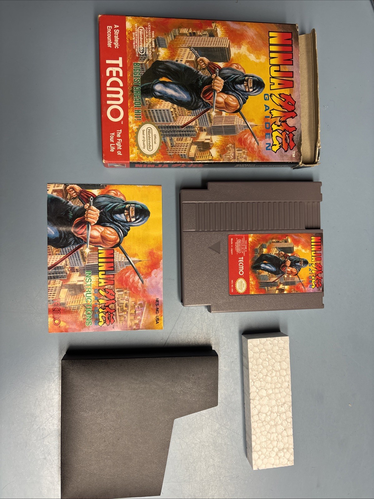 Ninja Gaiden Nintendo Entertainment System 1989 NES CIB Complete