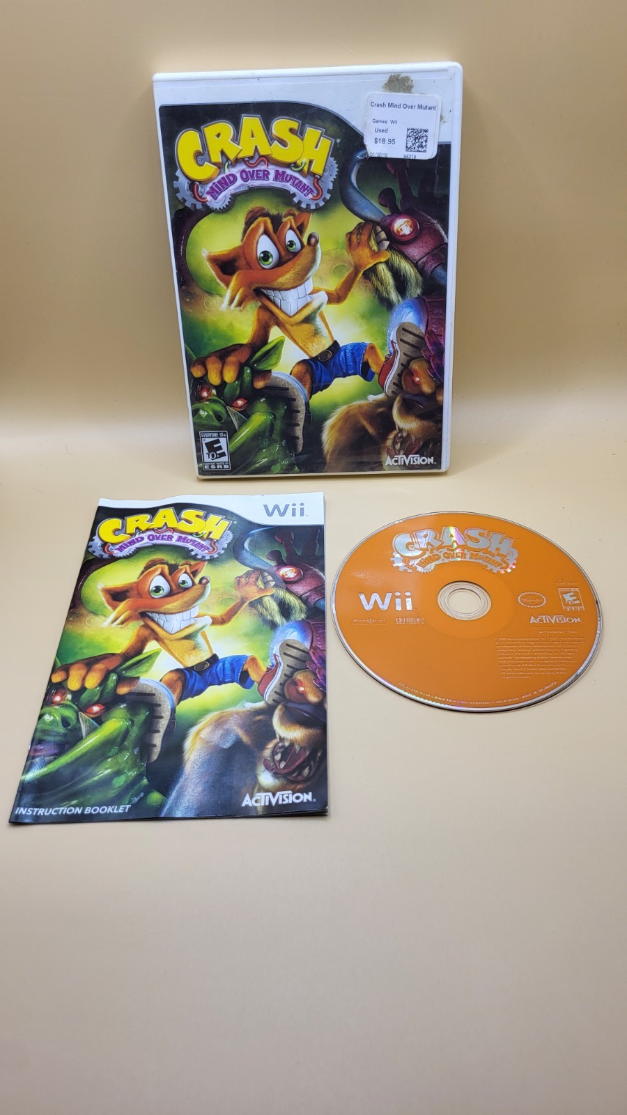 Crash: Mind Over Mutant (Nintendo Wii, 2008) CIB With Manual