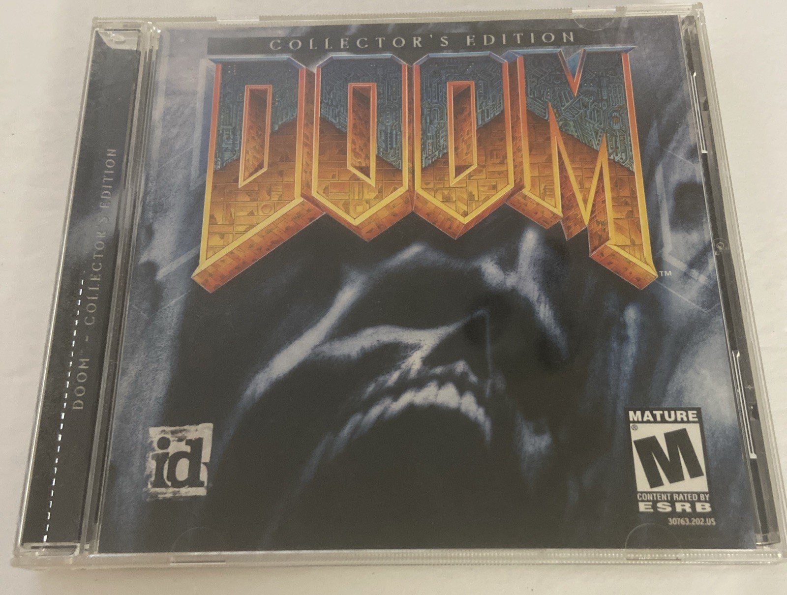 DOOM Collector’s Edition Windows 95/98/ME/2000 OS PC Game 2001 Mature Activision
