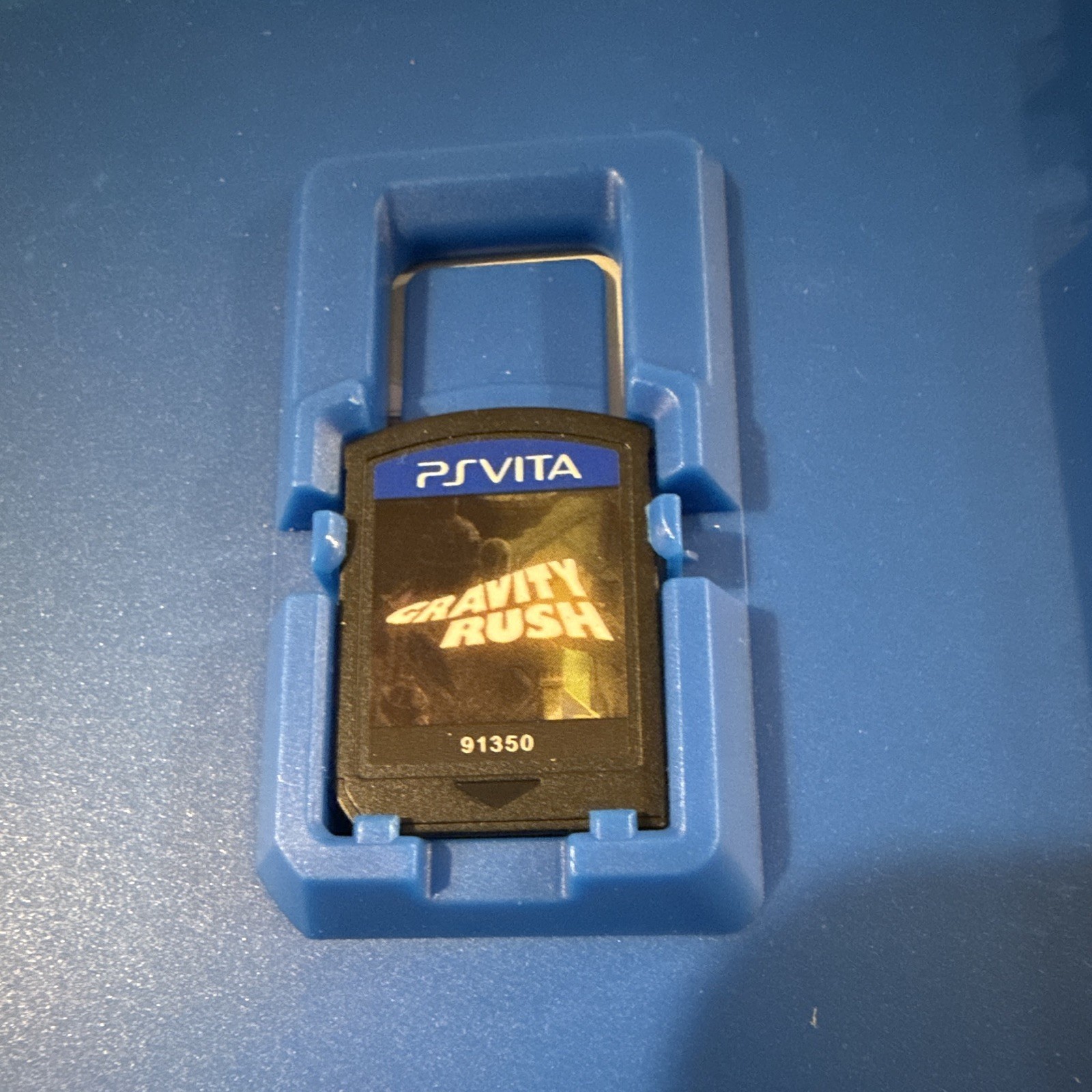 Sony Gravity Rush (PlayStation Vita) NTSC-U/C T Teen w/ Case