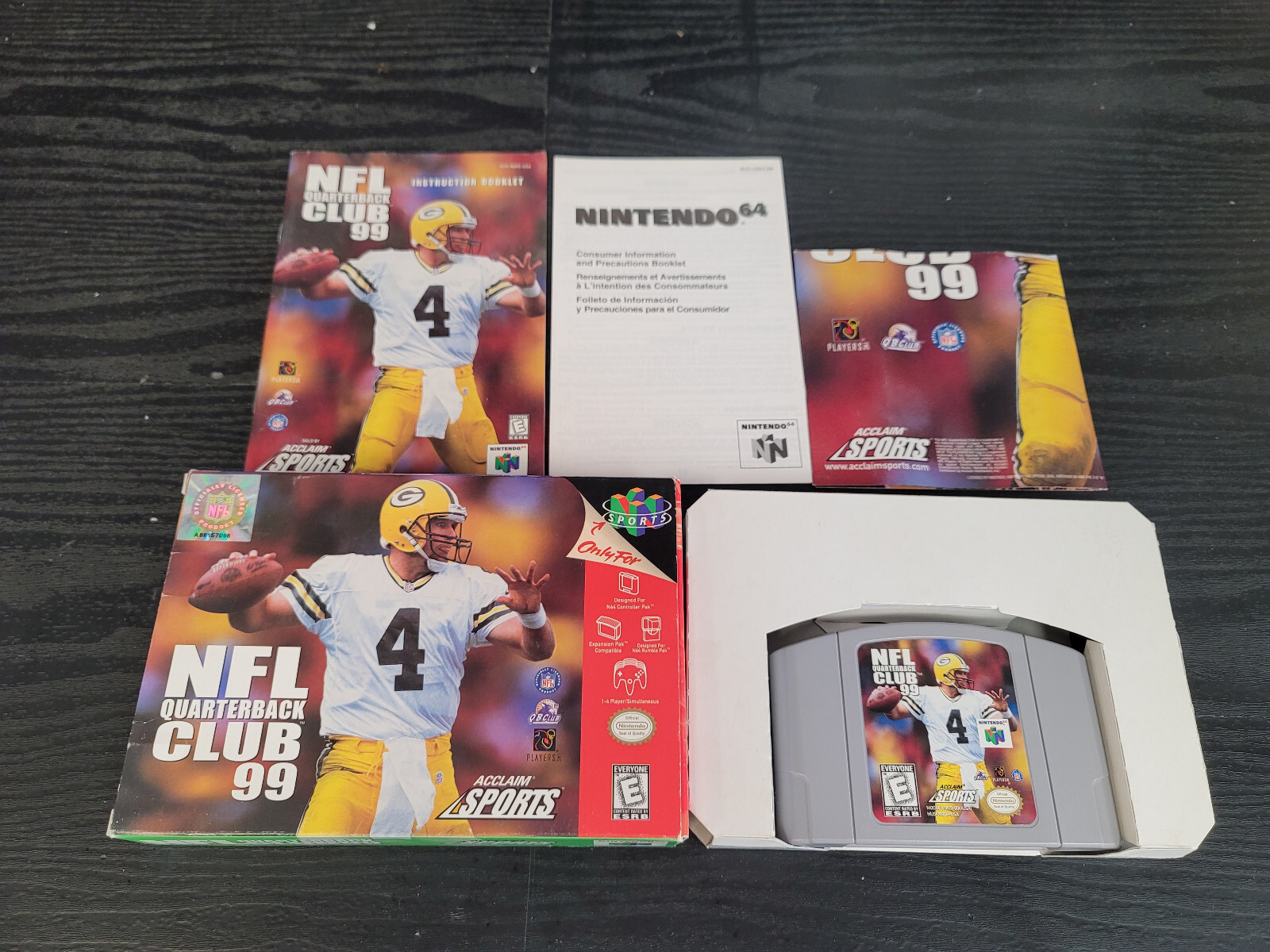 NFL Quarterback Club 99 N64 Complete In Box CIB Great Shape Nintendo 64