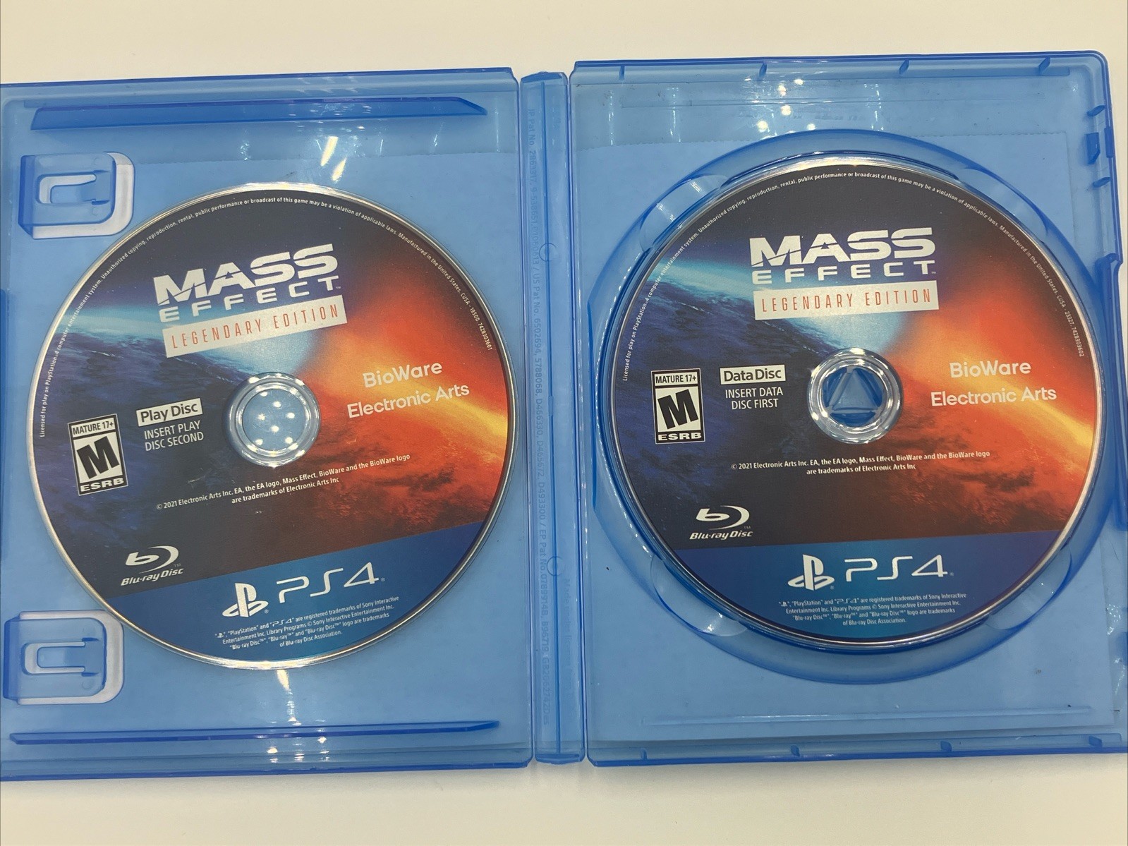 Mass Effect Legendary Edition 2 Discs PlayStation 4 Missing Case