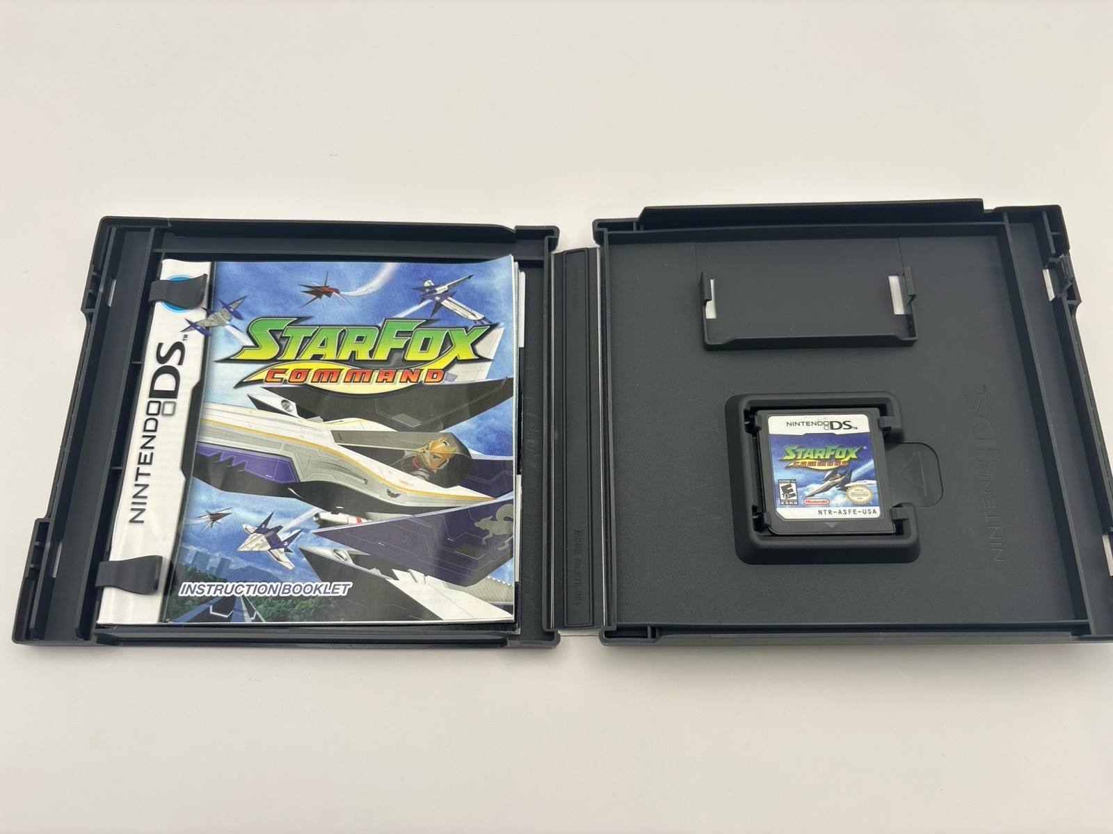 Nintendo DS Star Fox Command – Complete in Case w/ Instruction Manual – Tested