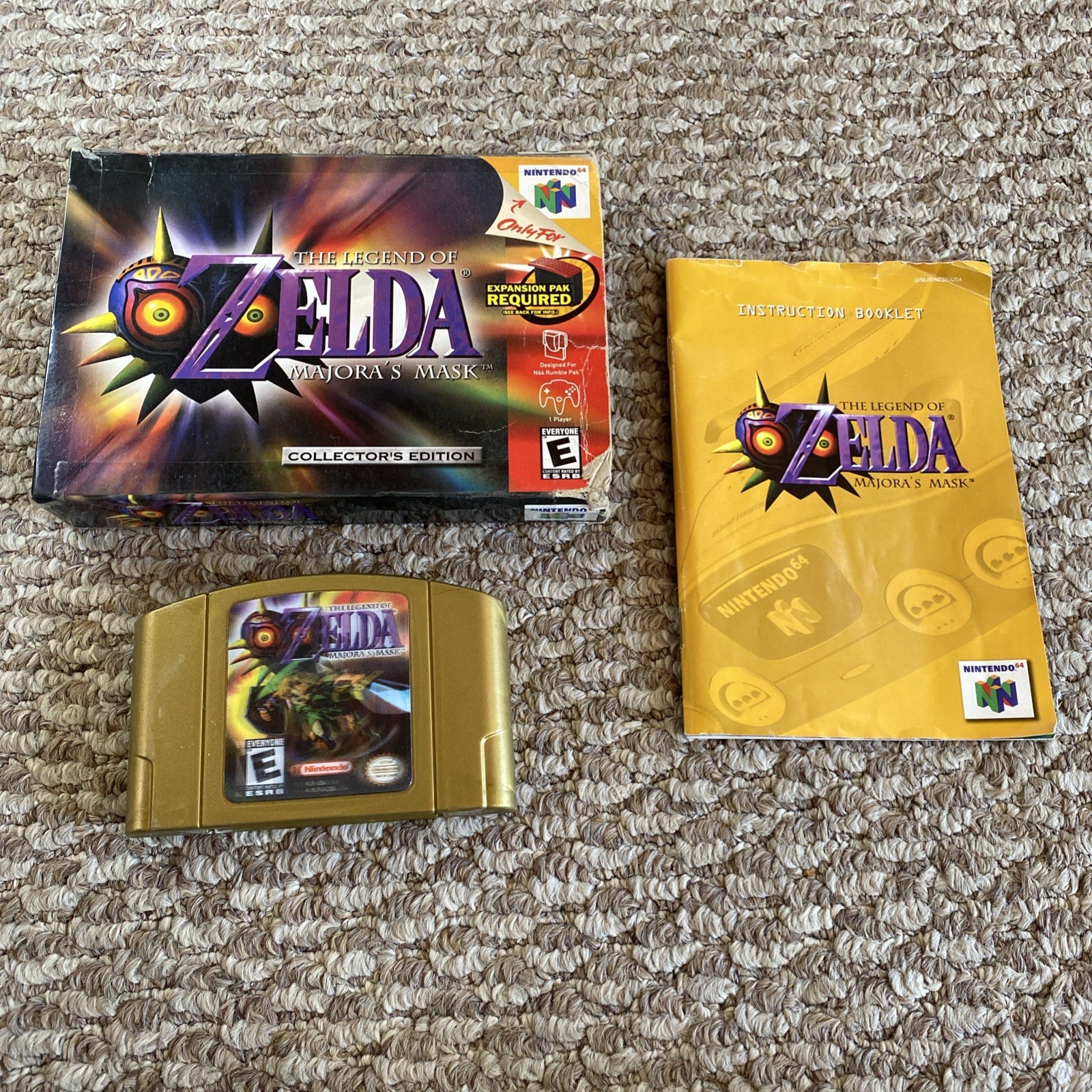 Zelda Majora’s Mask N64 – Holographic Label Gold Variant CIB