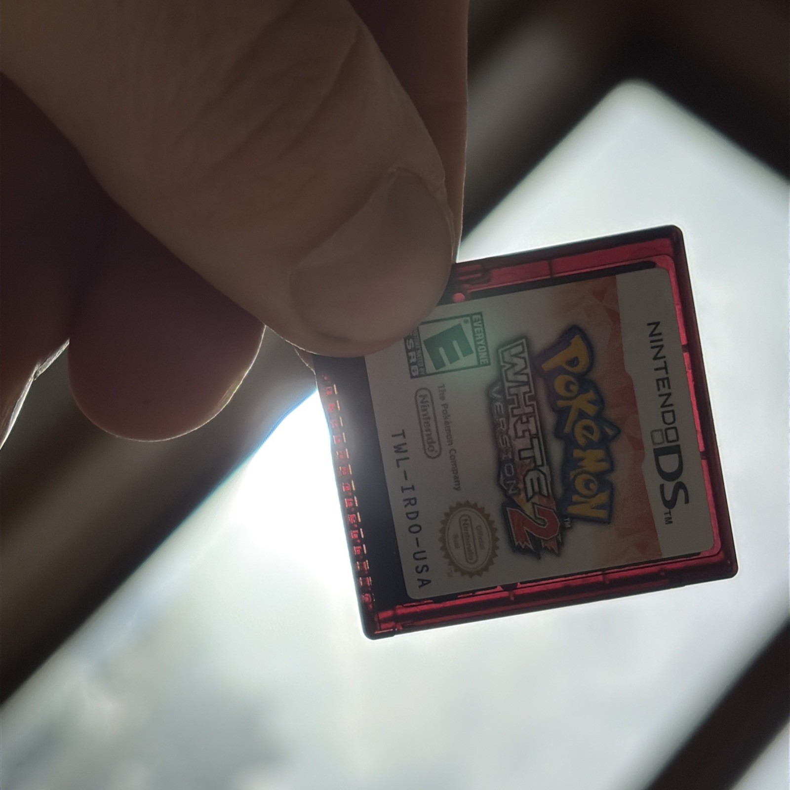 Pokemon White Version 2 WALMART VARIANT W Inserts Nintendo DS Complete Authentic