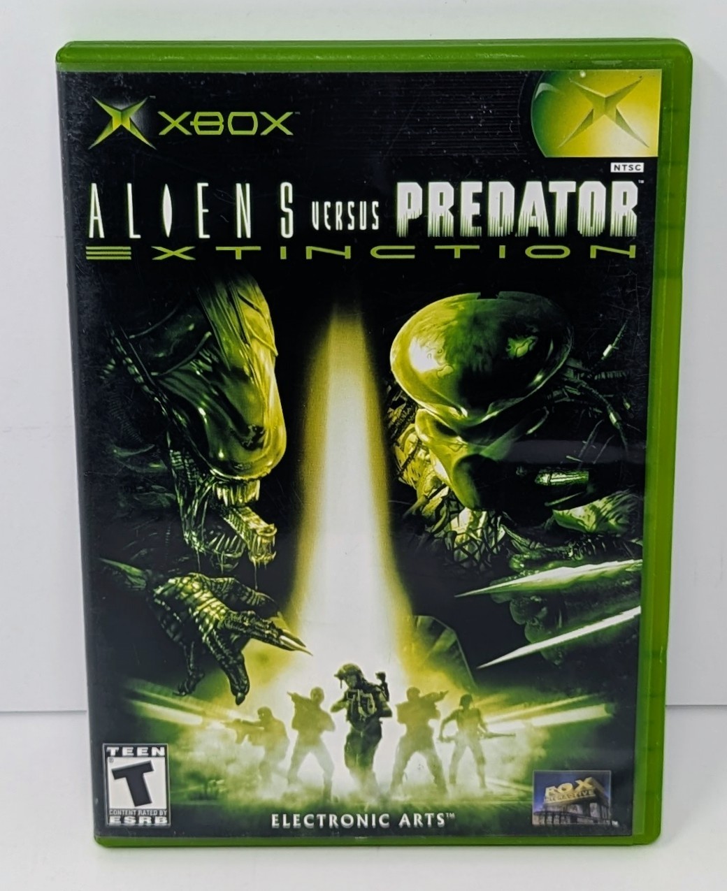 Aliens Versus Predator: Extinction (Microsoft Xbox, 2003) w/ Case – Tested!
