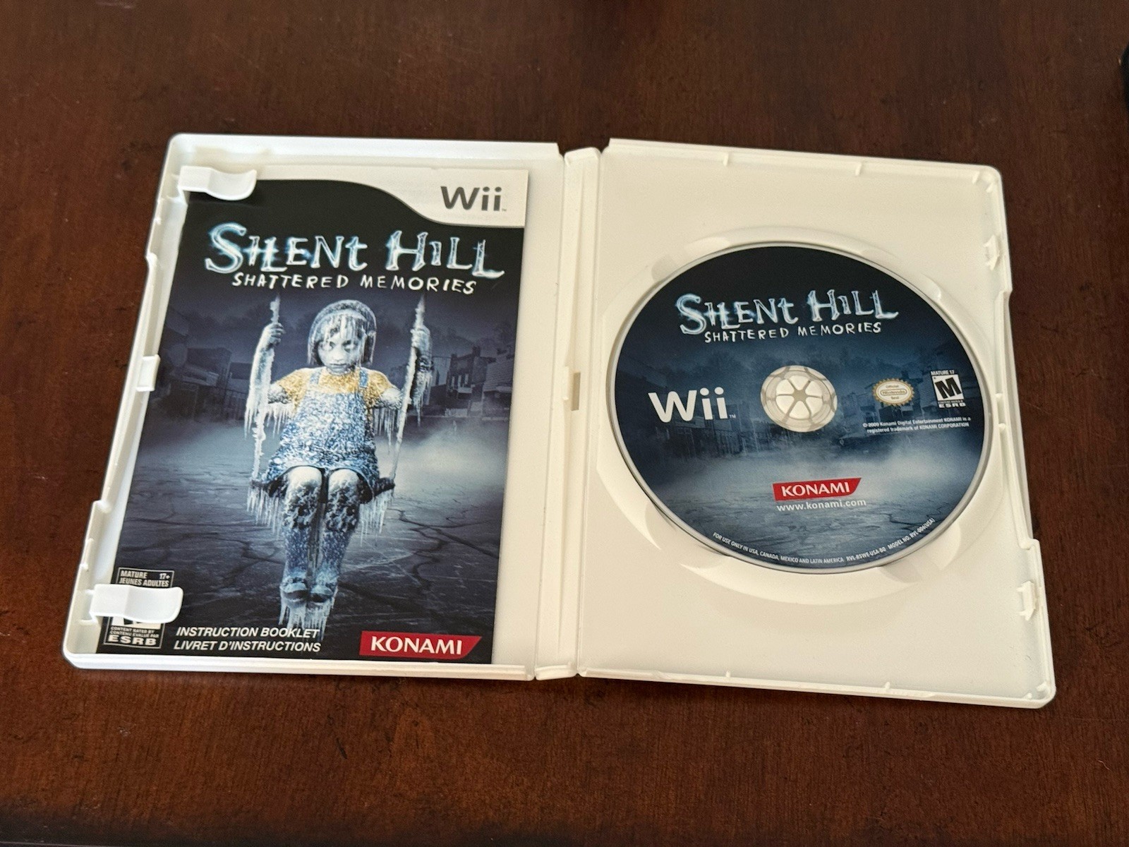 Silent Hill: Shattered Memories (Nintendo Wii) Complete CIB Clean Tested Working