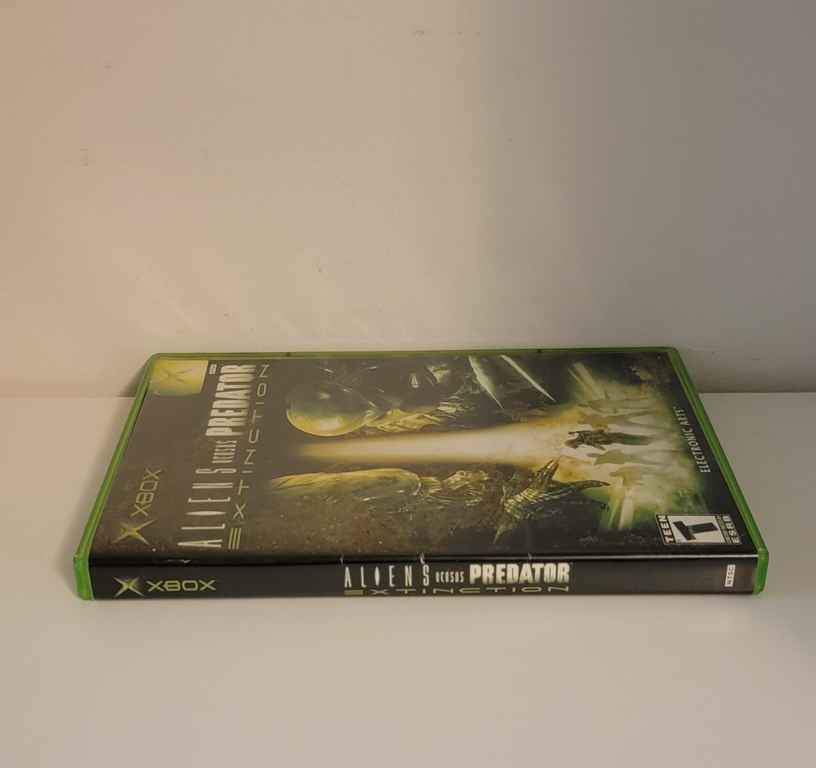 Aliens Versus Predator Extinction (Microsoft Xbox, 2003) Tested Works Great!