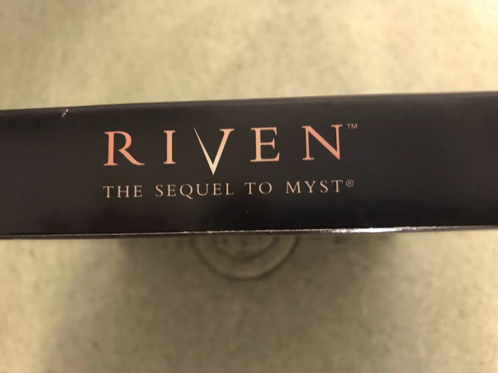 Riven: The Sequel to Myst (Windows/Mac, 1997) 5 CD ROM Box Cyan Brøderbund.