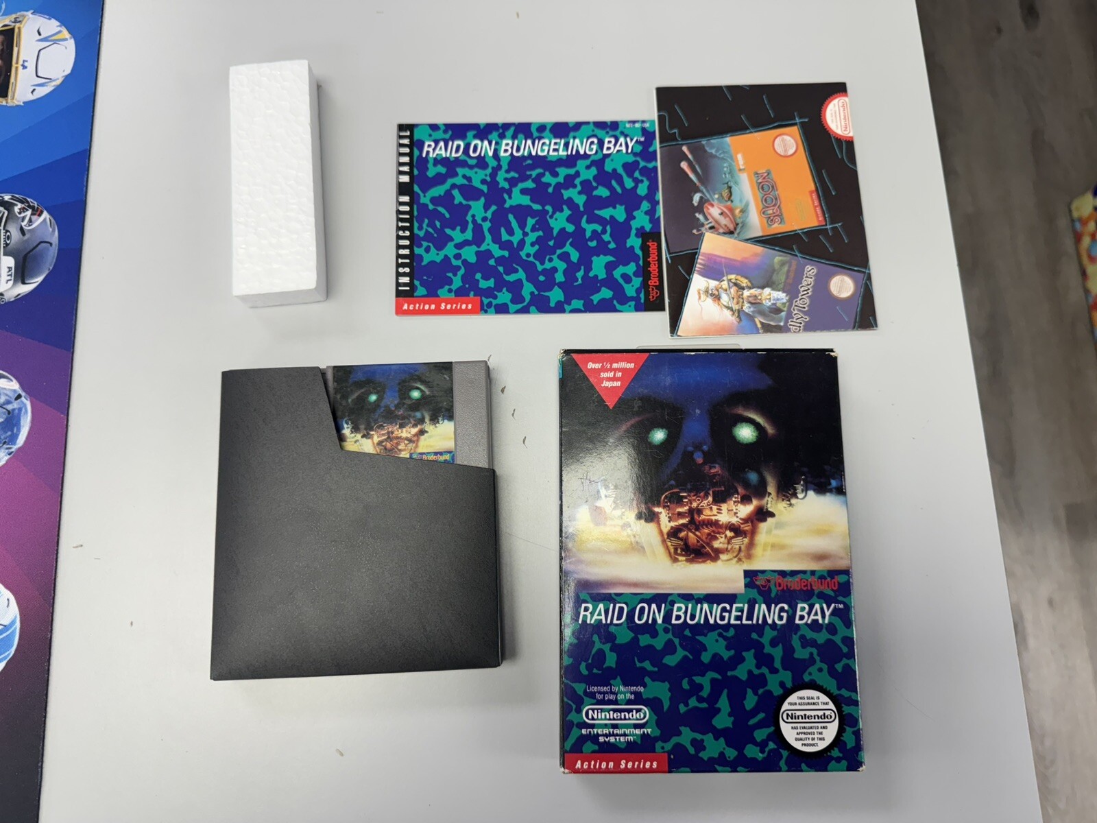 NES Raid on Bungeling Bay CIB Complete With Box Game Manual 5 Screw W/ Hangtab