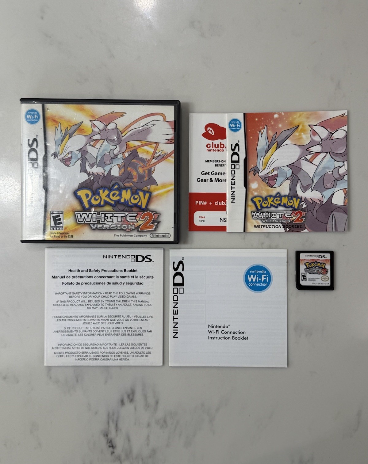 Pokemon White Version 2 Nintendo DS Complete CIB with Inserts Authentic Tested