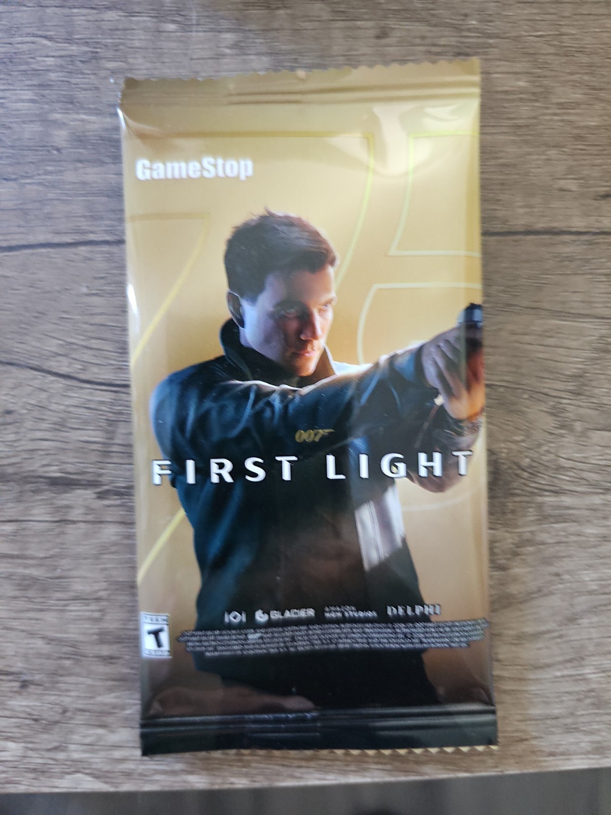 007 First Light Game Stop Pre Order Exclusive Card Pack