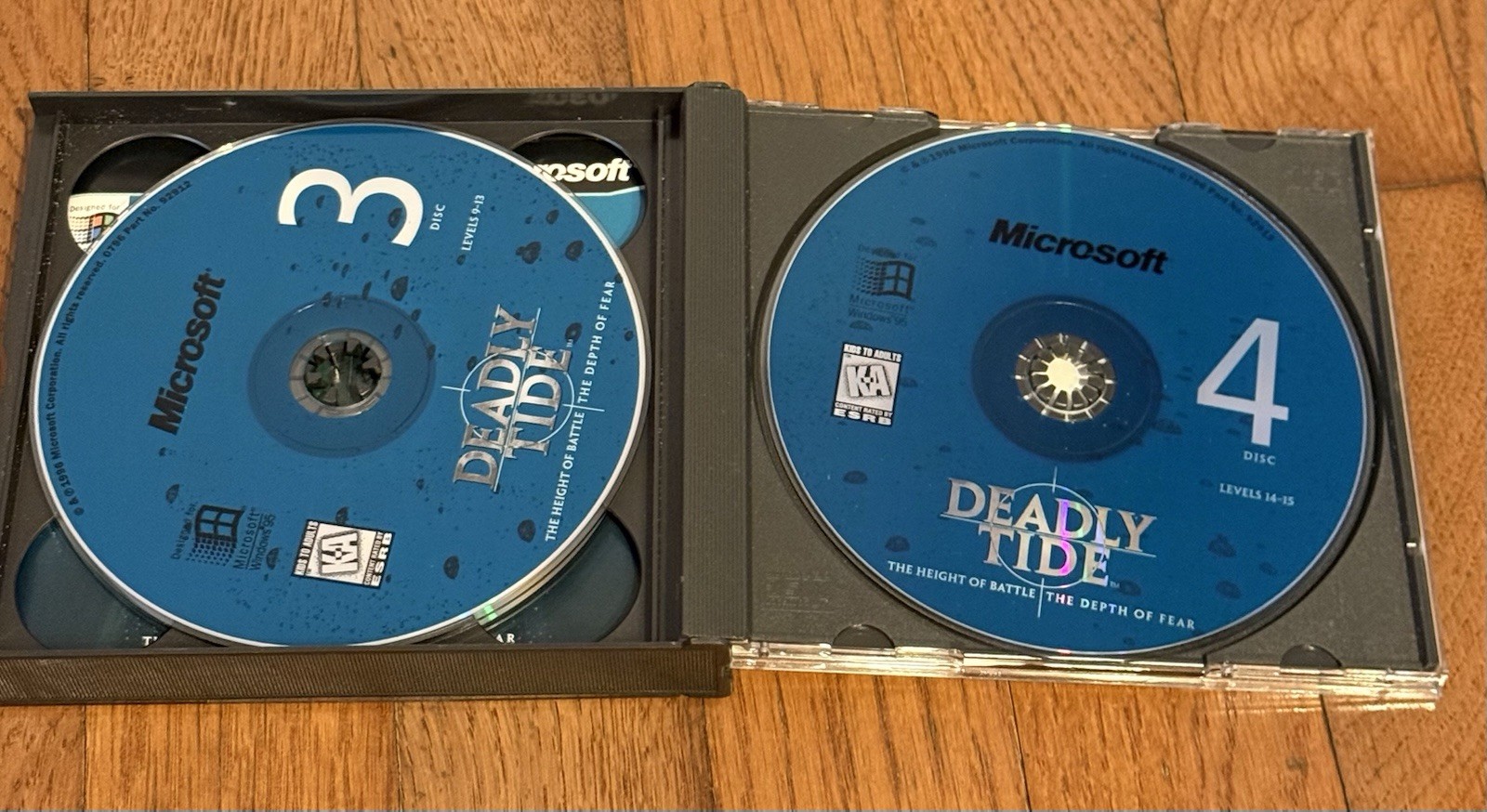 DEADLY TIDE Microsoft Windows 95 PC Big Box CD-ROM Video Game