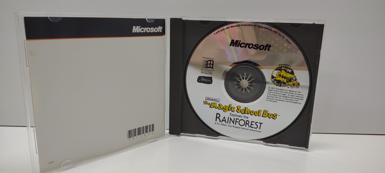 Magic School bus Explores the Rainforest PC Windows 95 1997 CD