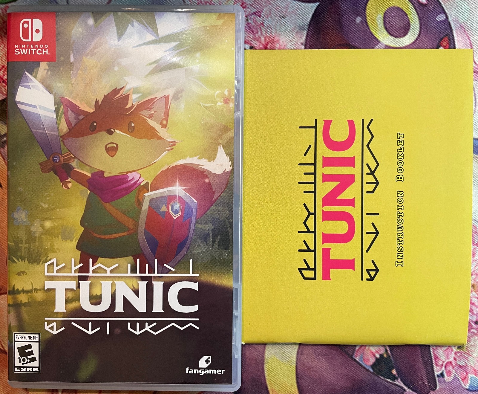 Tunic CIB – English – Nintendo Switch 2022