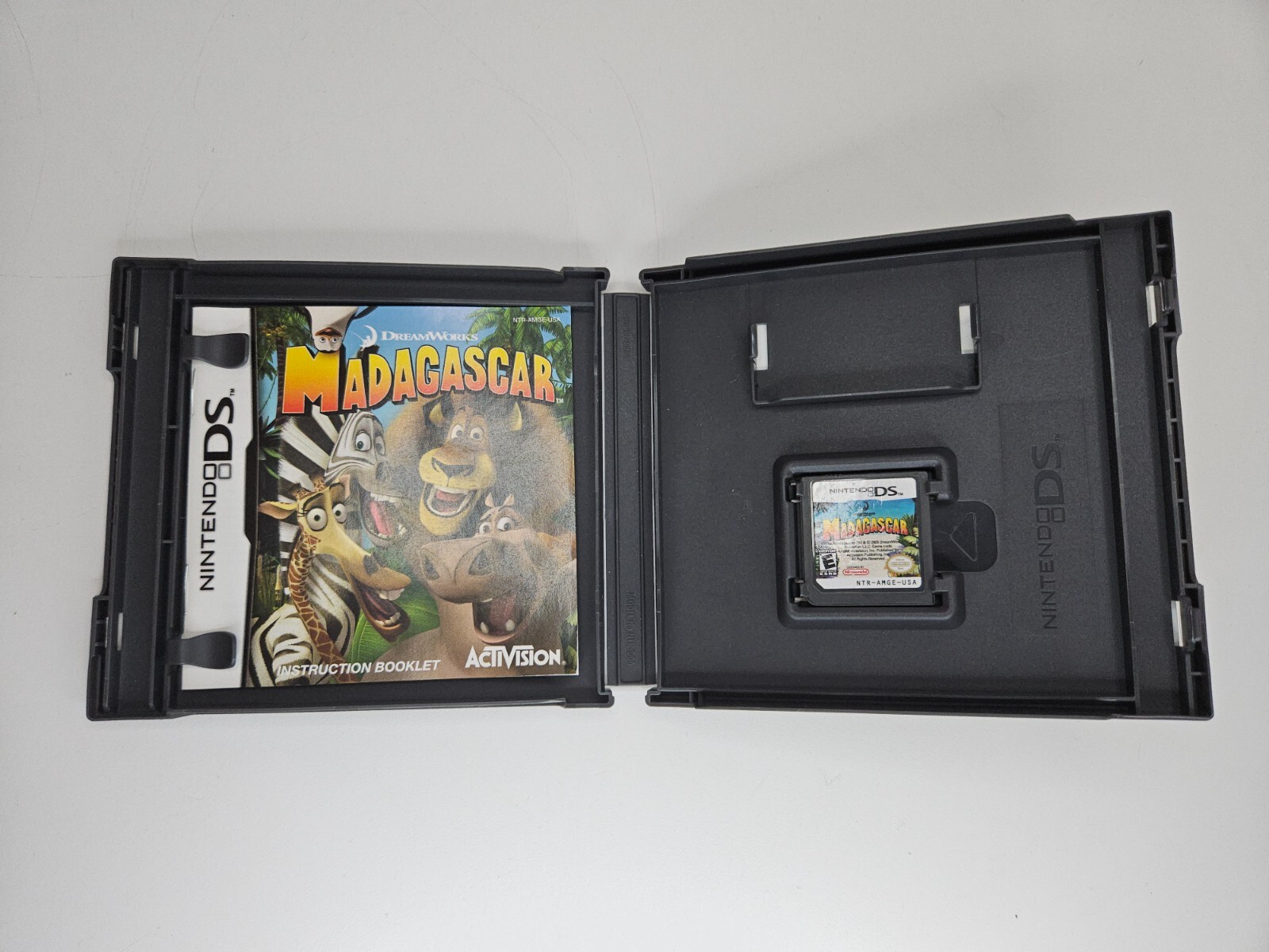 Dreamworks Madagascar Nintendo DS 2DS 3DS Video Game Tested CIB Complete