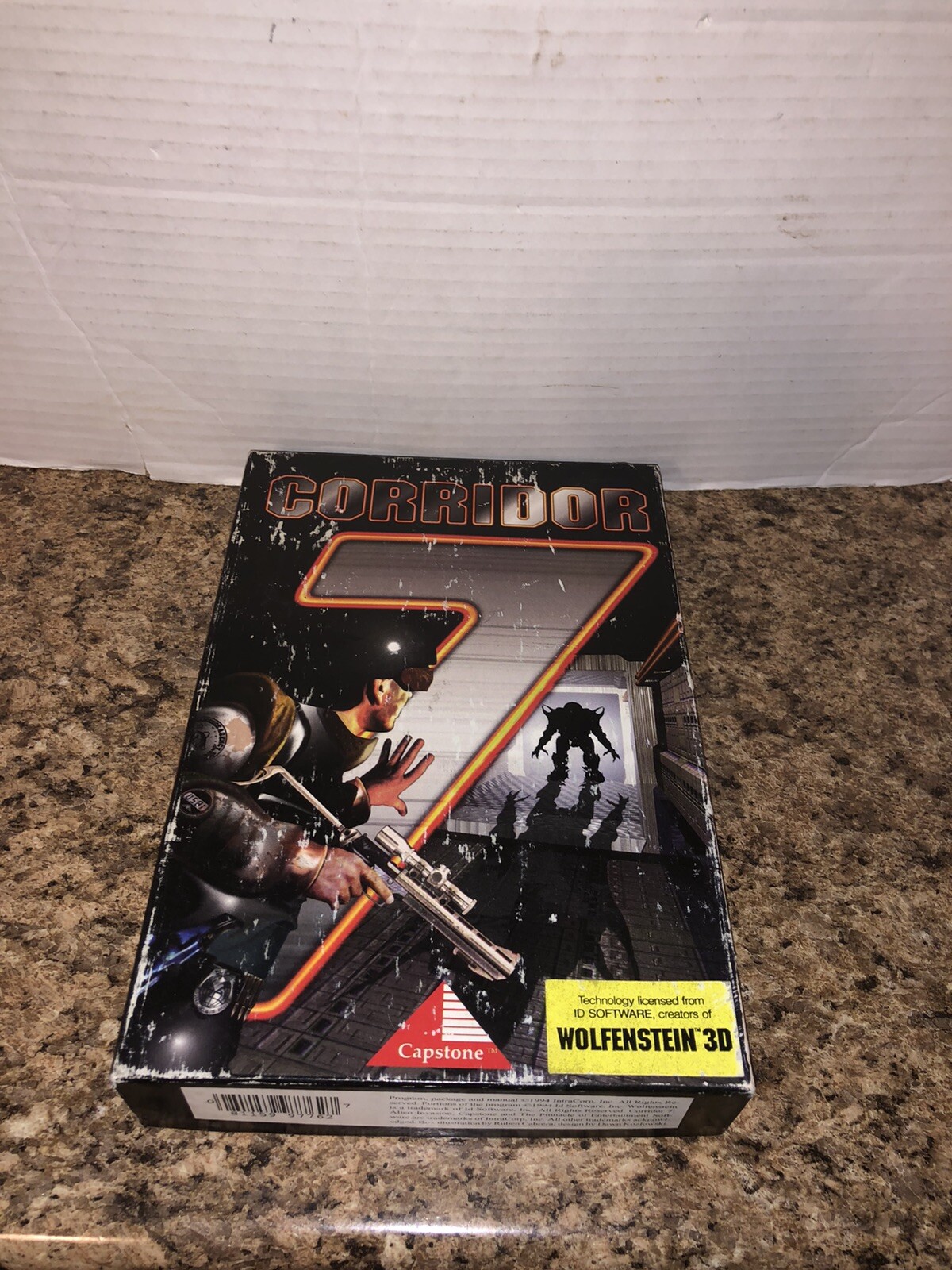 Corridor 7: Alien Invasion (PC – 3.5″ Disk) Capstone Big Box PC Game Vintage