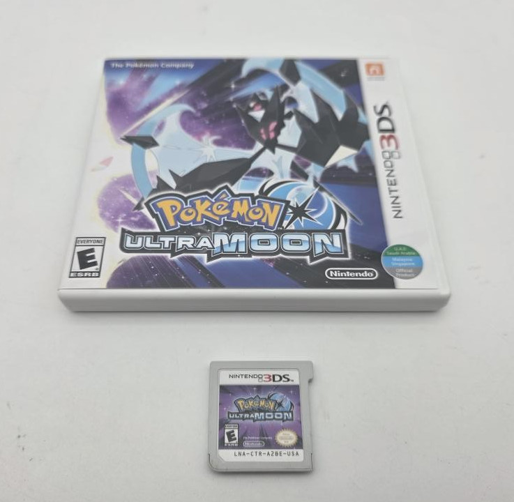 Nintendo Pokemon Ultra Moon (Nintendo 3DS, 2017) w/ Case & Manual, Authentic