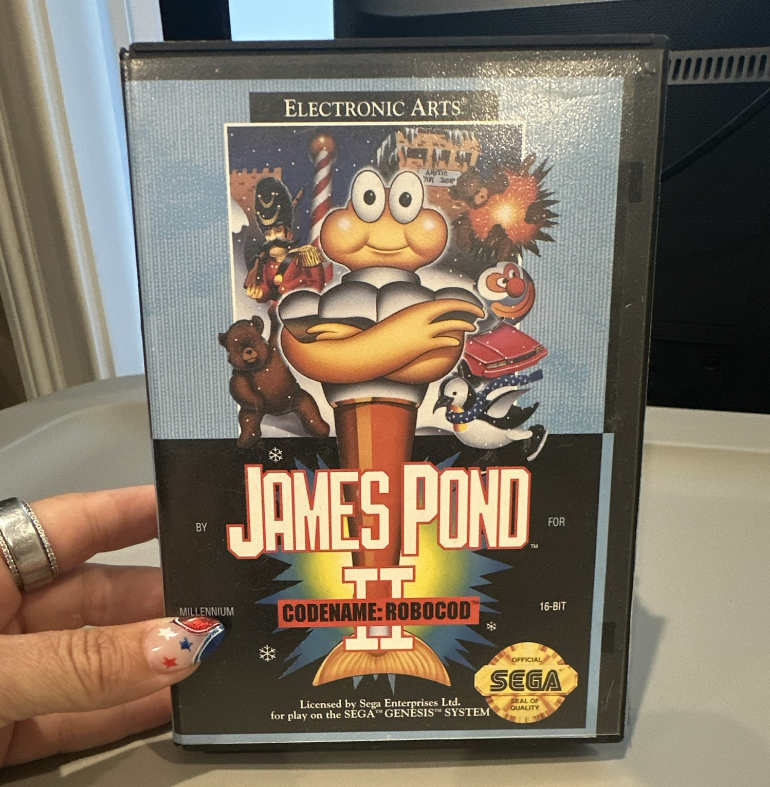 Electronic Arts James Pond II: Codename: Robocod Sega Genesis w/ Manual 1991