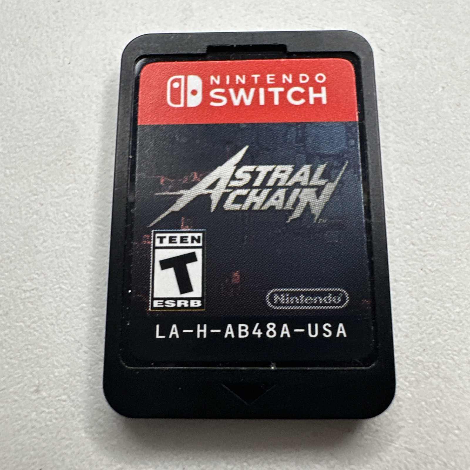 Astral Chain (Nintendo Switch) Cartridge Only USA