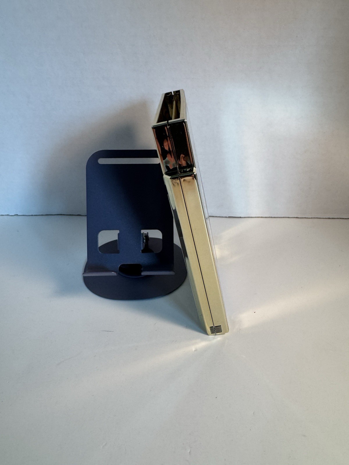 Gold World Championship Cartridge Nintendo Entertainment System NES 72 Pin Works