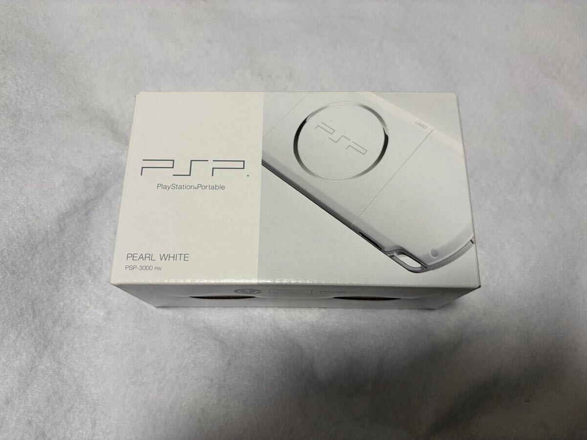 SONY PSP3000 Portable Game Console Pearl White AC Adapter Battery Included