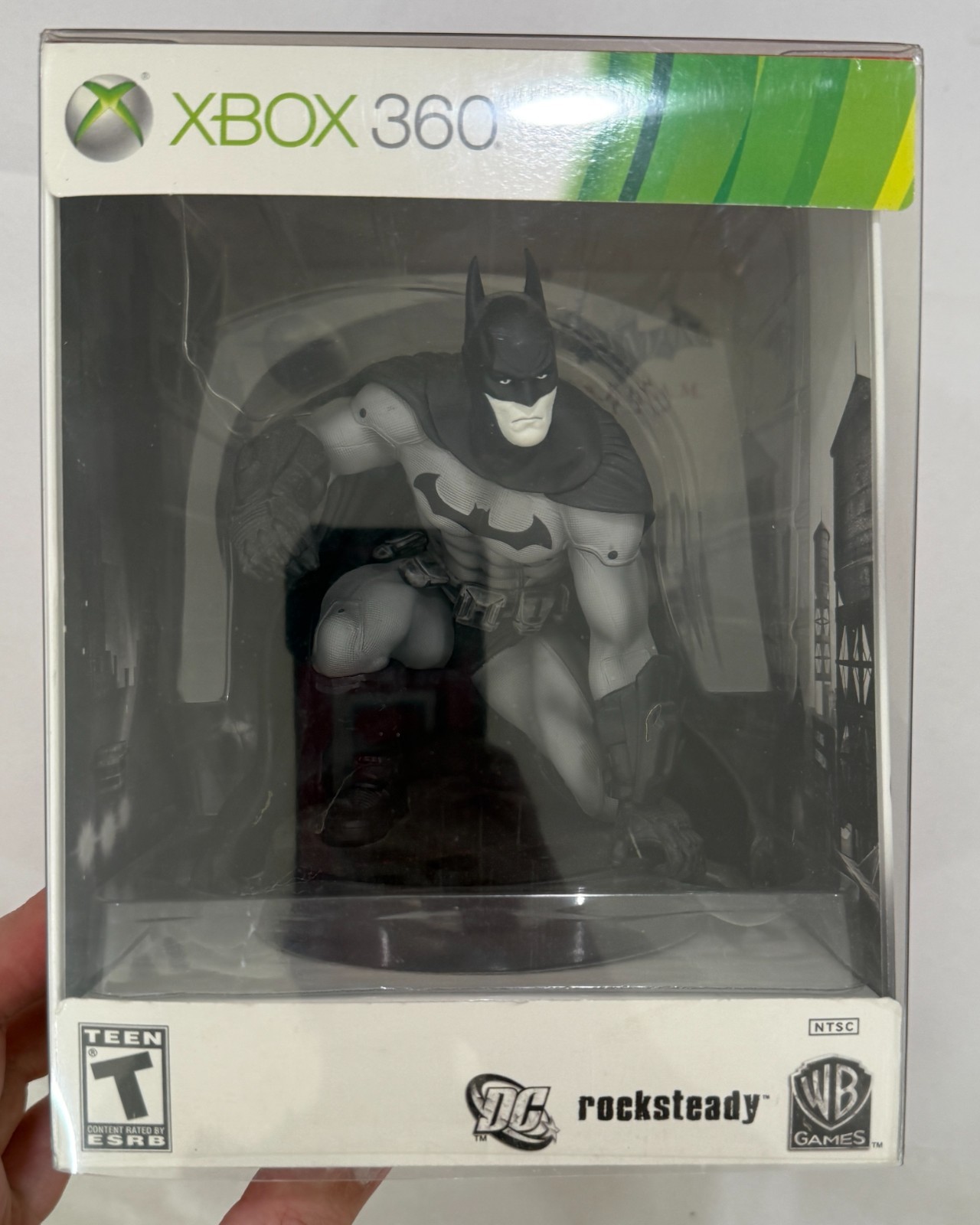 Batman Arkham City Collectors Edition – Xbox 360 – Yes inserts + Statue, No Game