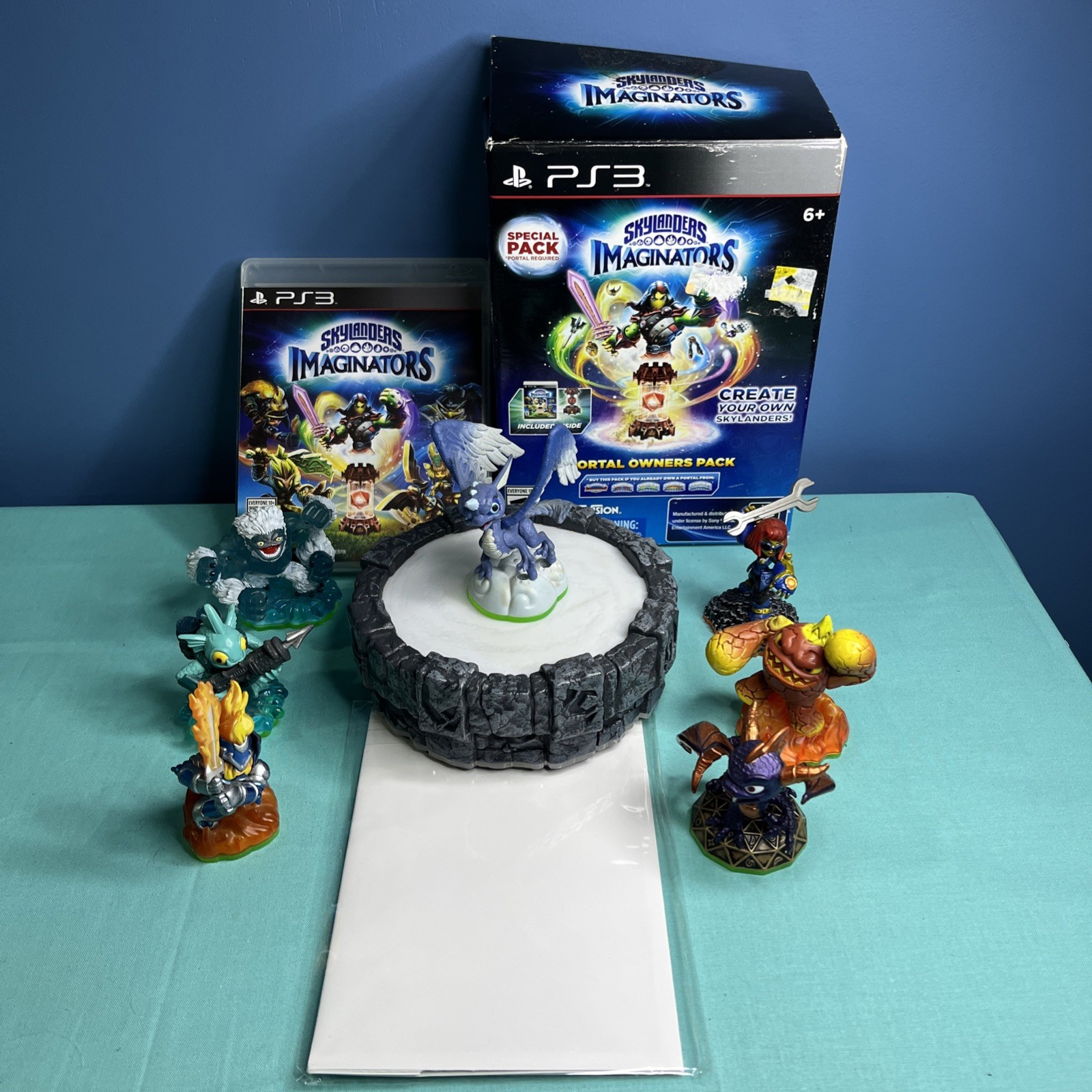 PS3 Skylanders Imaginators Portal Owners Pak open box w/portal and 7 figures