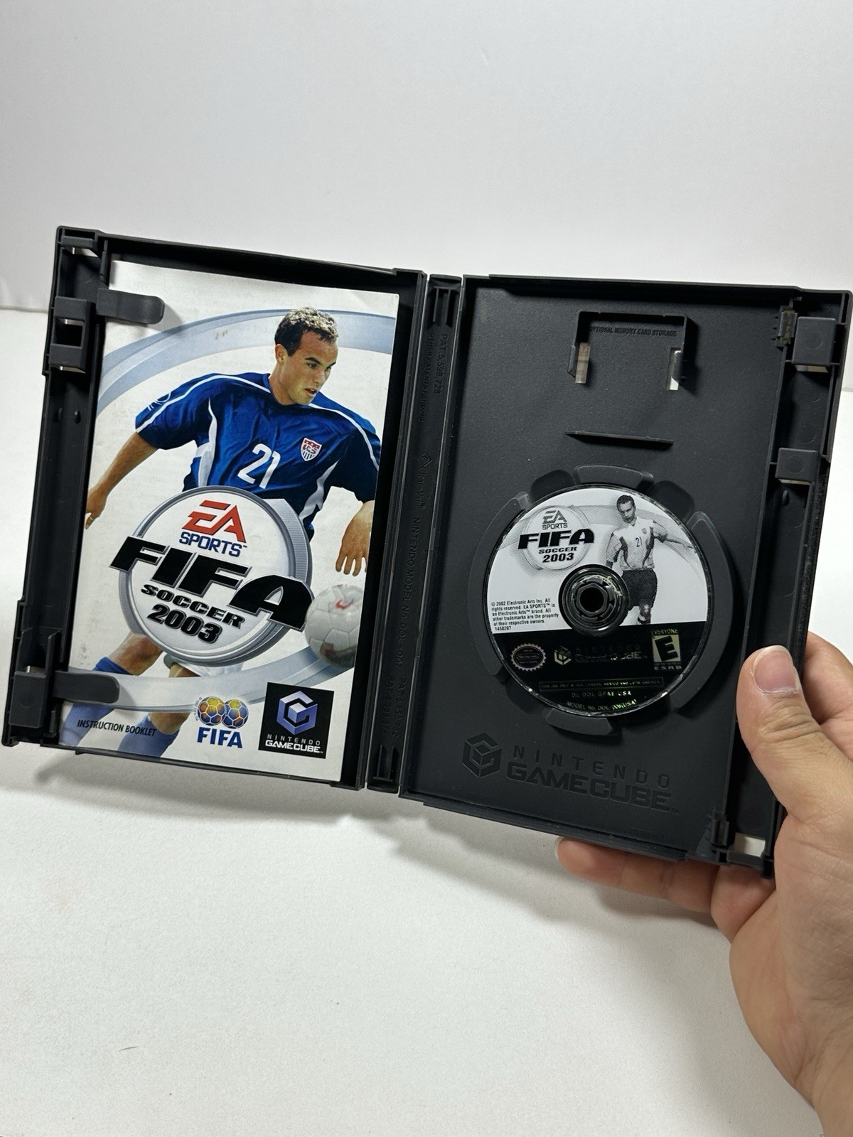 FIFA Soccer 2003 (Nintendo GameCube, 2002) Complete With Manual Tested
