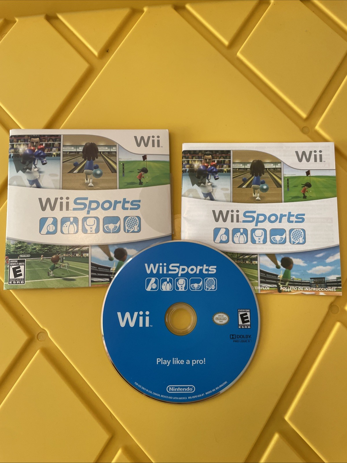 Wii Sports (Nintendo Wii, 2006) Complete w/ Manual – TESTED