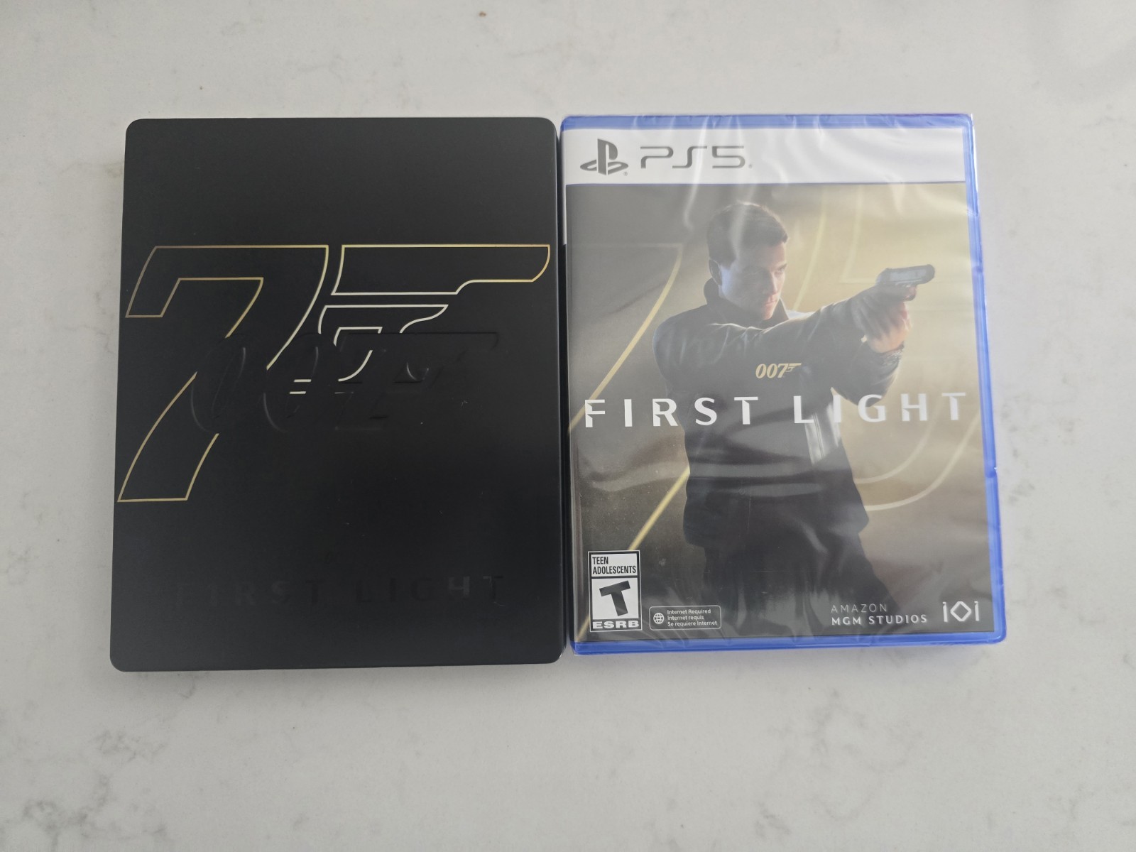 007 First Light Physical Game with Steelbook (brand new)