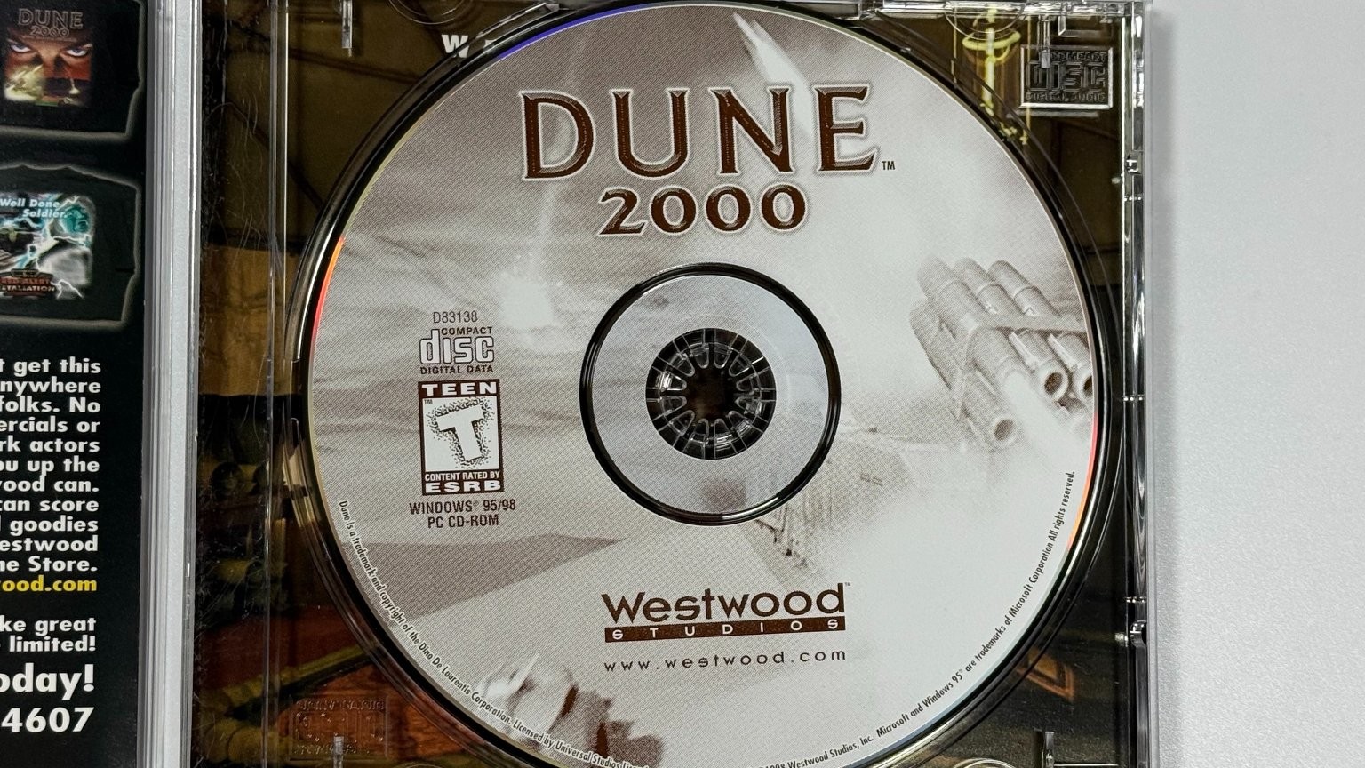 Dune 2000 PC CD-ROM Video Game Westwood Studios RTS Big Box CIB