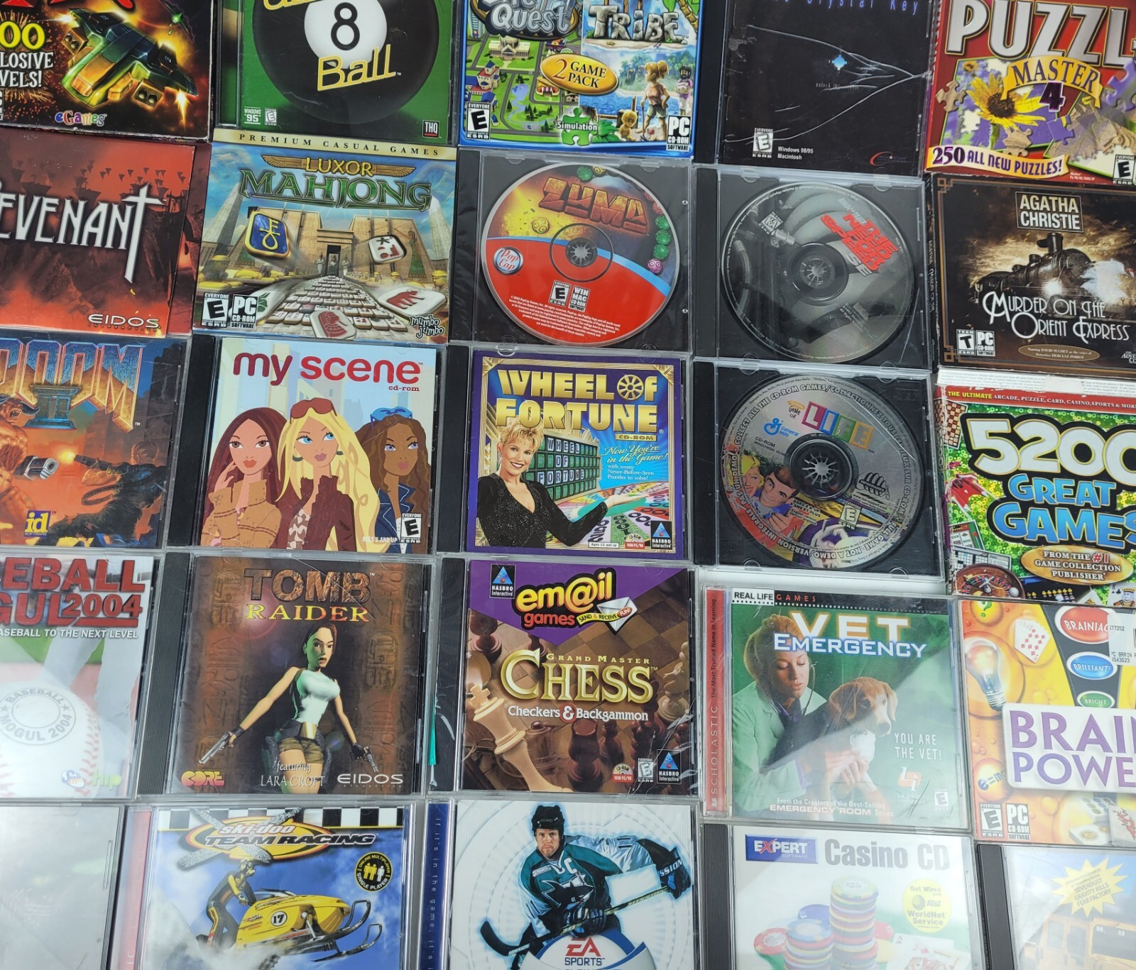 Lot Of 20+ CD-ROMS PC Games Windows Popcap Microsoft Doom Puzzles *AS IS*